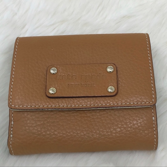 kate spade Handbags - Kate Spade Taryn Wallet